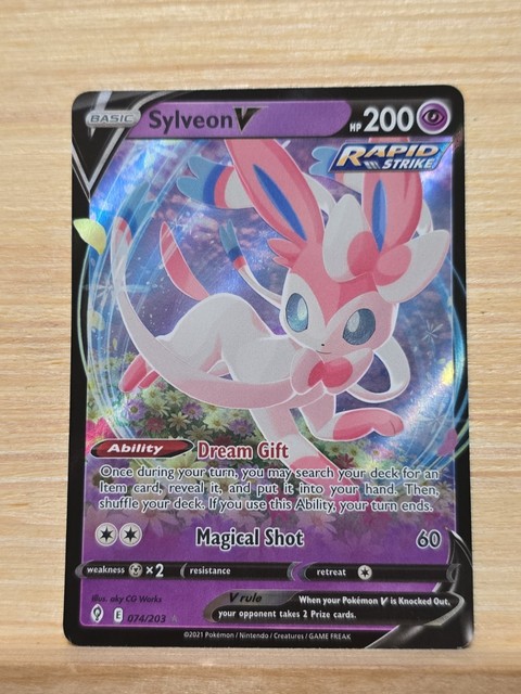 Sylveon V #74 (Evolving Skies (2021))