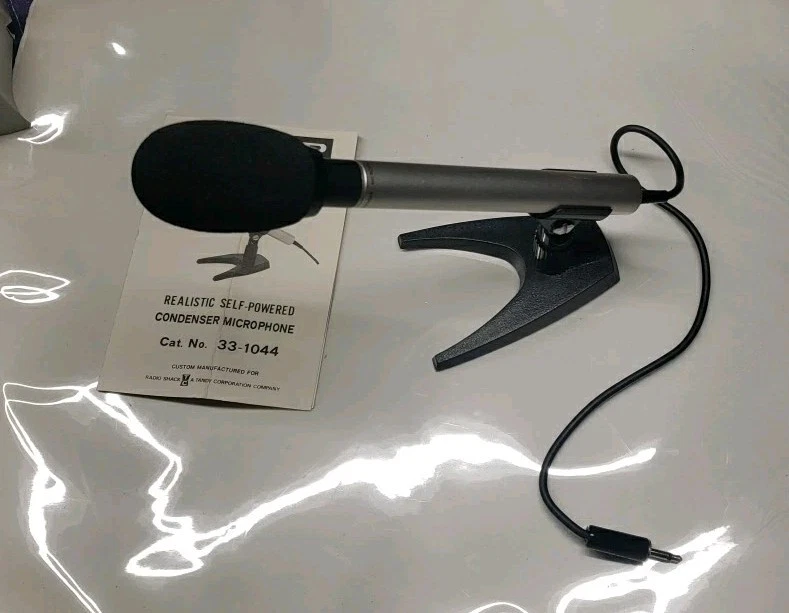 Realistic Condenser Microphone #33-1044 with Stand, Windscreen and Case - Image 2 of 4