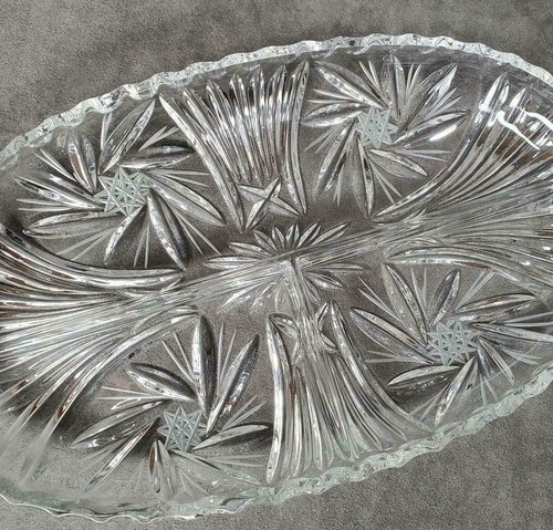 Vintage Crystal Relish Dish 3-Section Handled Pinwheels 1950s FREE SHIP - Picture 3 of 4