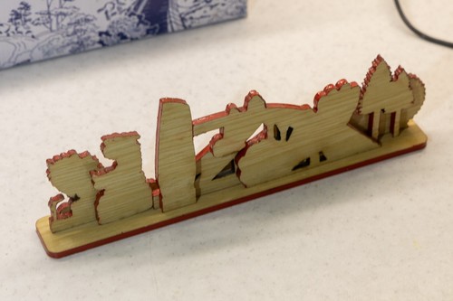 Da Nang Vietnam Ba Na Hills Golden Bridge - Travel Gift Souvenir Wooden Model - Picture 4 of 5