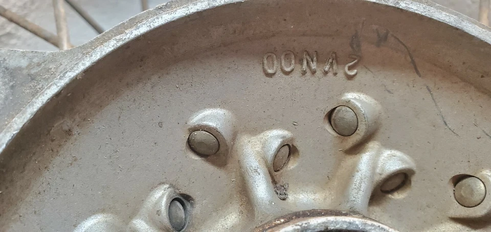 Llanta trasera 99-13 YAMAHA YZ 125 YZ125 01-08 YZ 250 F YZ 250F Foto 2 de 4