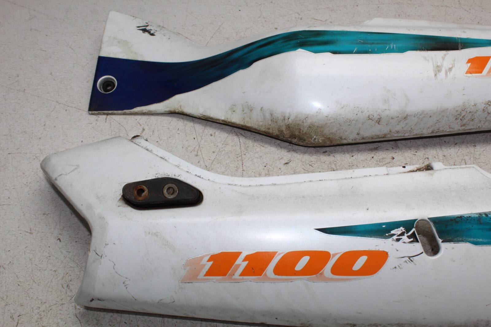 1996 SUZUKI GSXR1100 REAR BACK TAIL FAIRING COWL SHROUD