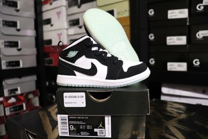 white black teal tint