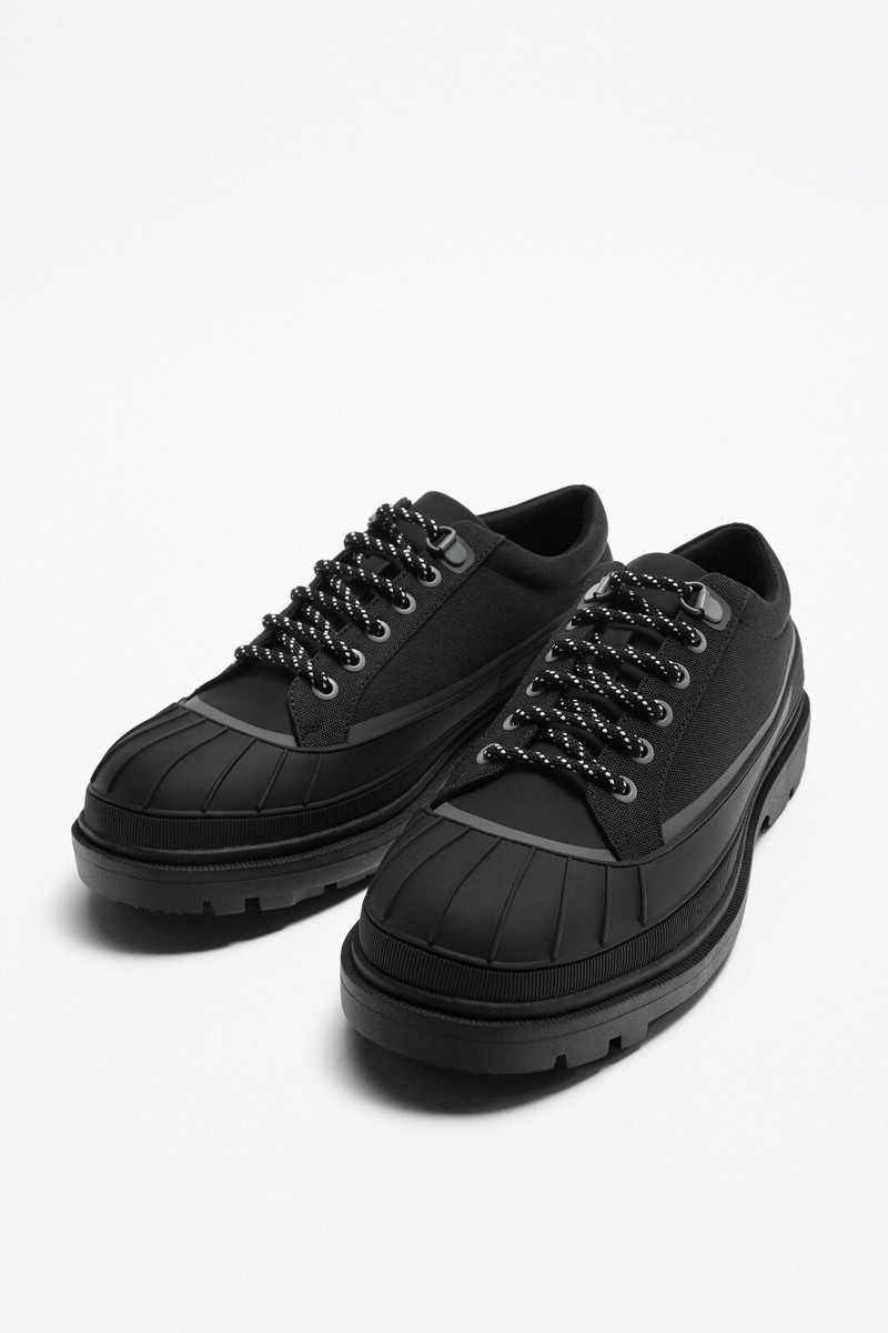 【ZARA NY】新品　ファータイプ　サンダル　マジックテープ　黒　新品未使用 限定版 リアルファー効果 レザ サンダル - ブラック | ZARA