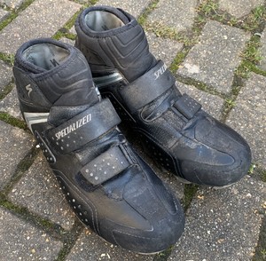 specialized defroster road shoe