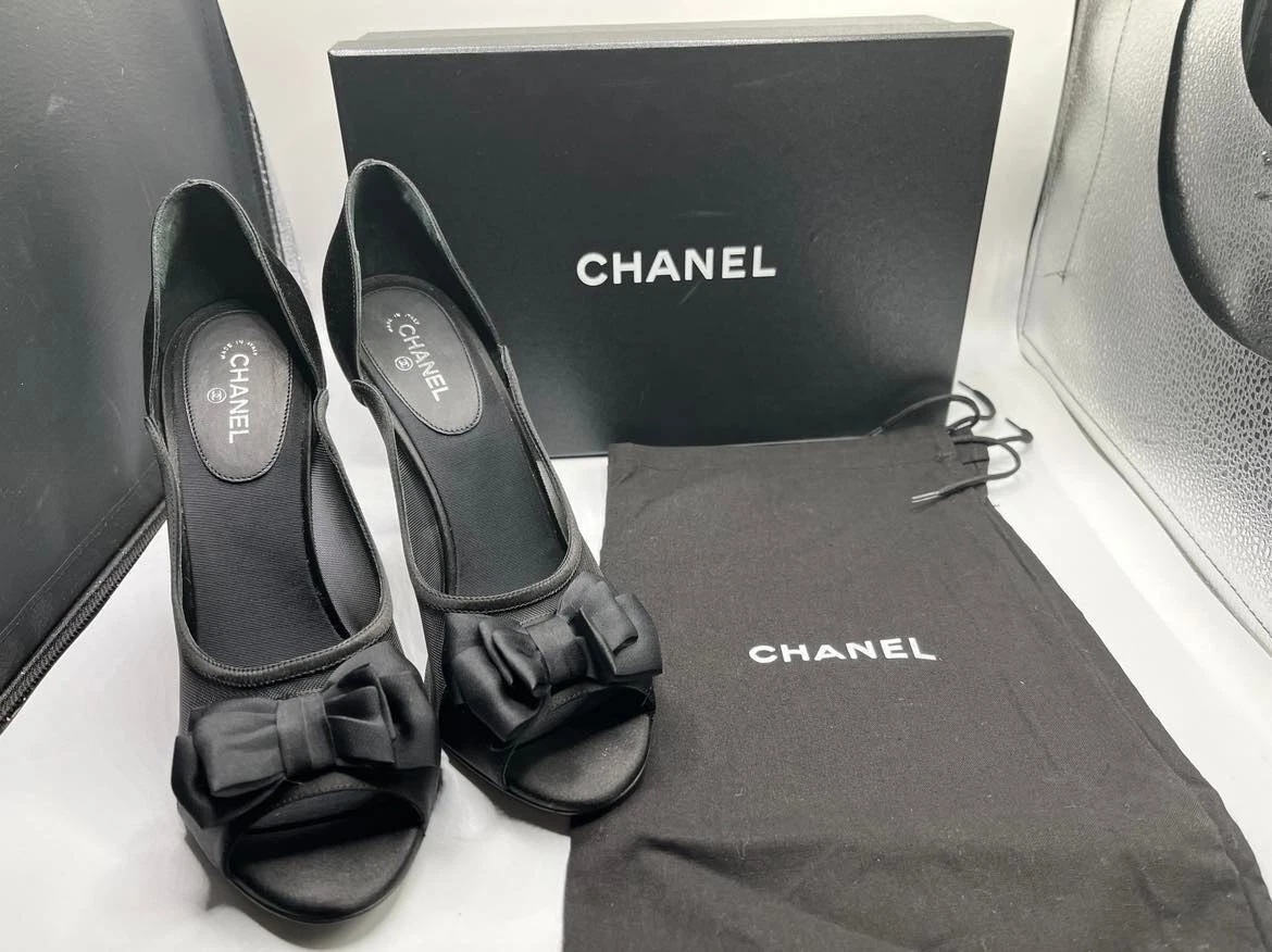 Chanel Satin & Mesh Bow Peeptoe Pumps EU size 41 US 9.5. SPB  