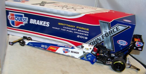 1:24 2019 AUTO WORLD NHRA TOP FUEL DRAGSTER BRITTANY FORCE CARQUEST BRAKES NIB - Picture 2 of 11