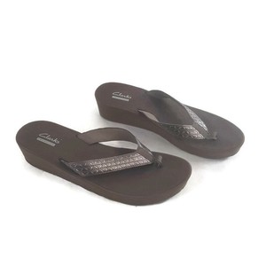 clarks collection flip flops
