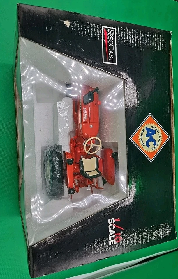 SpecCast Allis Chalmers D-15 Gas Tractor 1/16 Detailed Diecast Collectible NOS  - Image 4 of 4