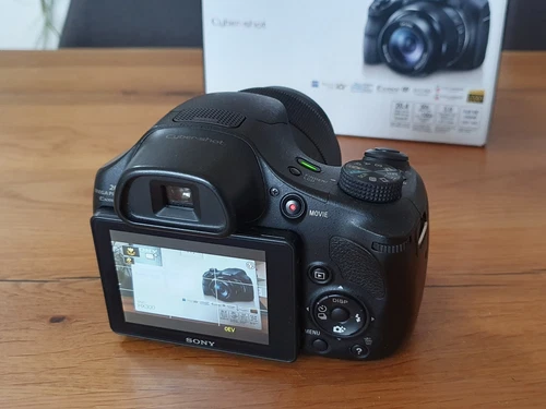 Sony Cyber-shot DSC-HX300 Kamera, 50x opt. Zoom, 20,4 MP - Bild 3 von 10