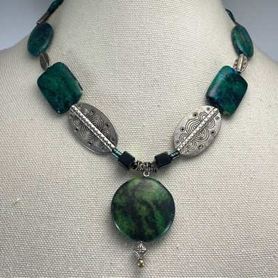 Stunning Unsigned Chrysocolla and Serpentine Gemstone Beaded Statement Necklace
