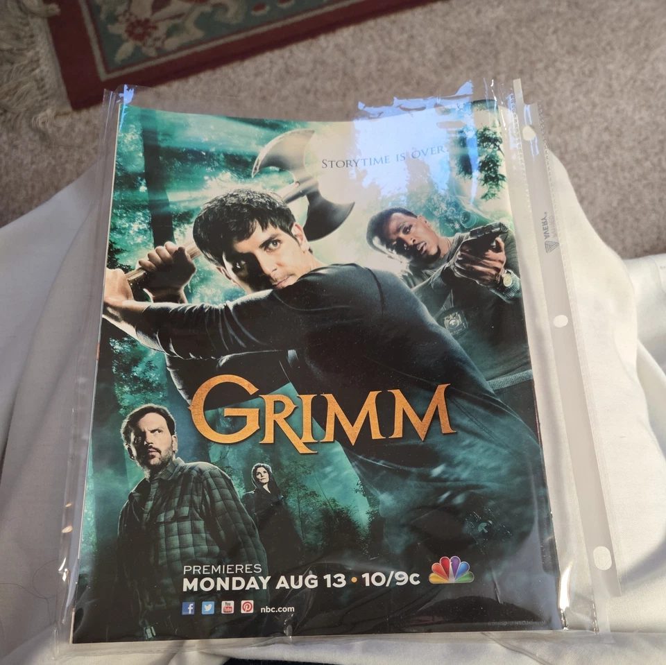 Us Magazine Collector’s Edition - Twilight Breaking Dawn 2012 - With Posters - Image 2 of 2