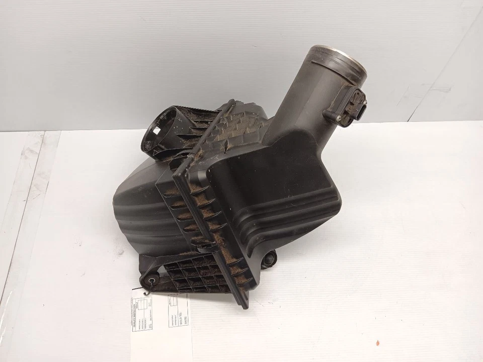 Caixa de filtro limpador de ar 2012-2016 BMW 528i 2.0 fabricante de equipamento original - Imagem 4 de 4