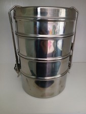 4 Tier Stainless Steel Containers/Food Boxes With Handle, Lid, And Side Clips