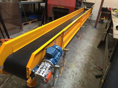Mini Conveyor 110v BNIB 100 Of Uses 