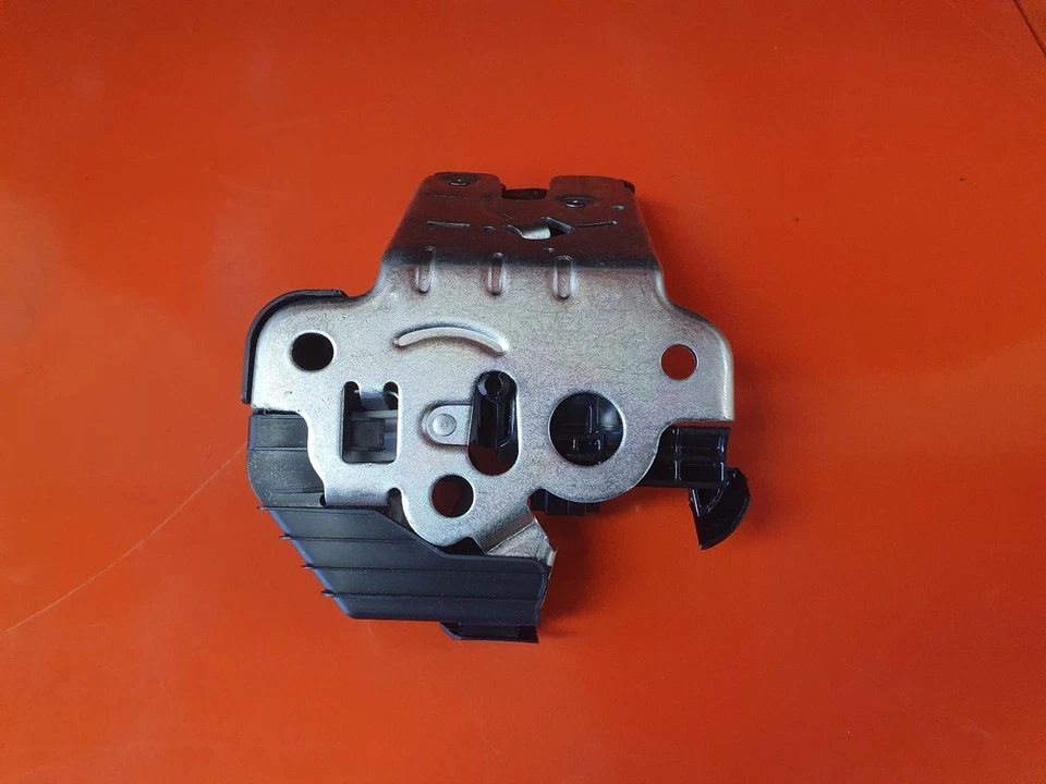 ЗАМОК ЗАДНЕЙ ДВЕРИ AUDI A1, 8X, ЛЮК 3DR/5DR, 12/10-10/18 - Изображение 2 из 4