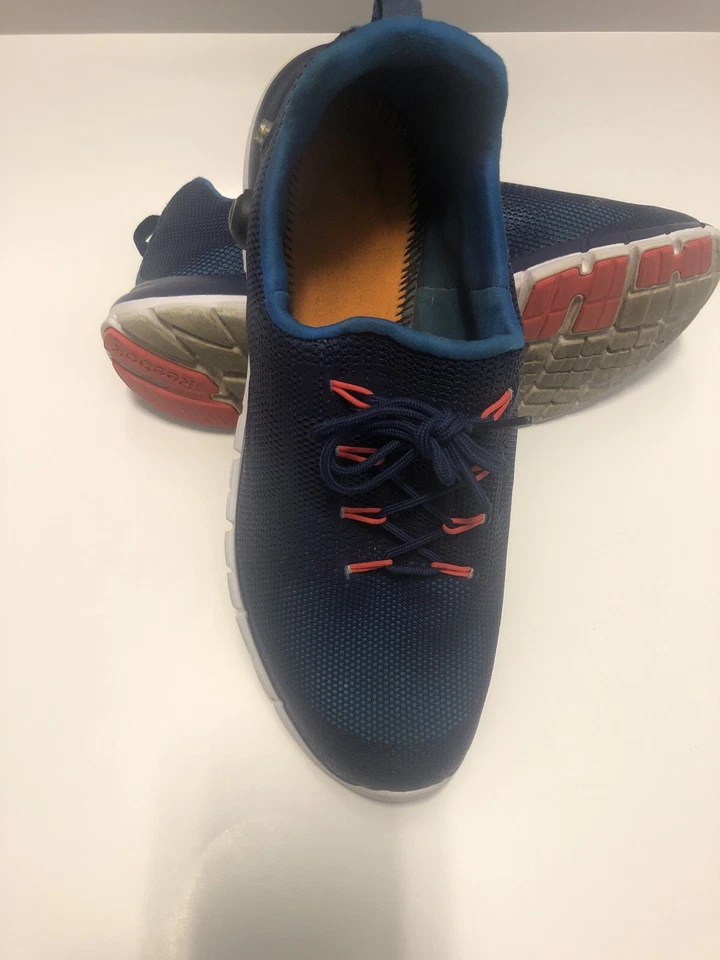 Reebok Ultra Light Dri Fit Men Runners Size 12 - Image 2 of 4