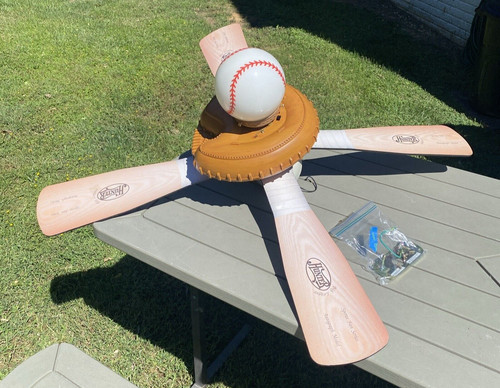 Hunter 44" Baseball Ceiling Fan W/ Light Reversible Blades Works Great Condition