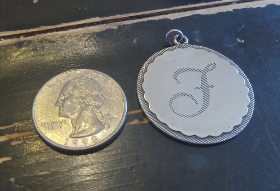 John Wind Silver Sorority Gal Silver Letter "F" Large Pendant - Image 4 of 4