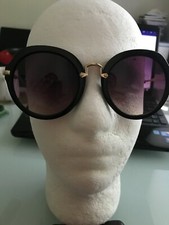 BIG BOLD HIGH fASHION WOMAN'S MAXIMUM UV PROTECTION LARGE FRAMED SUN GLASSES