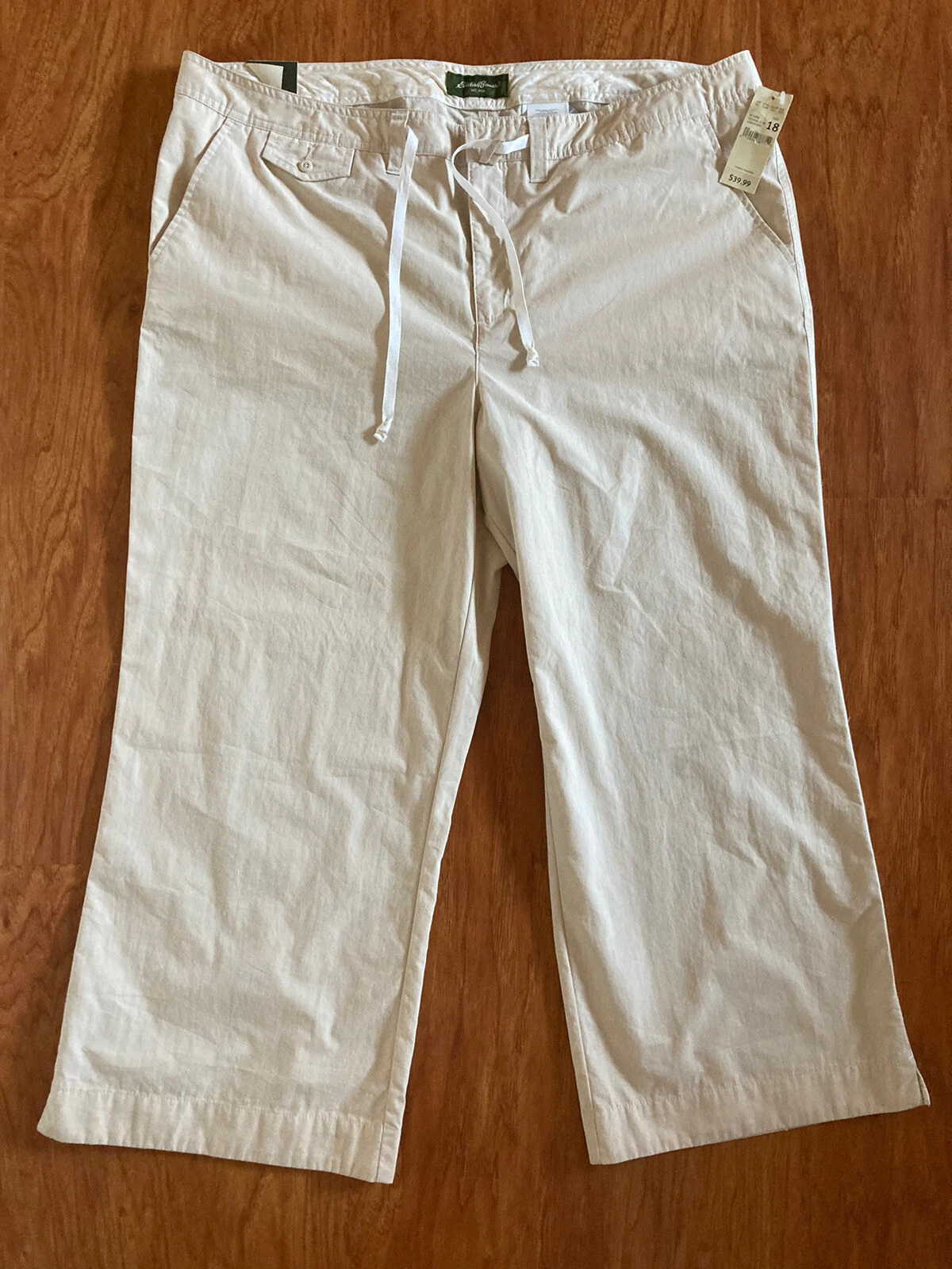 🎄Eddie Bauer Capris Size 18