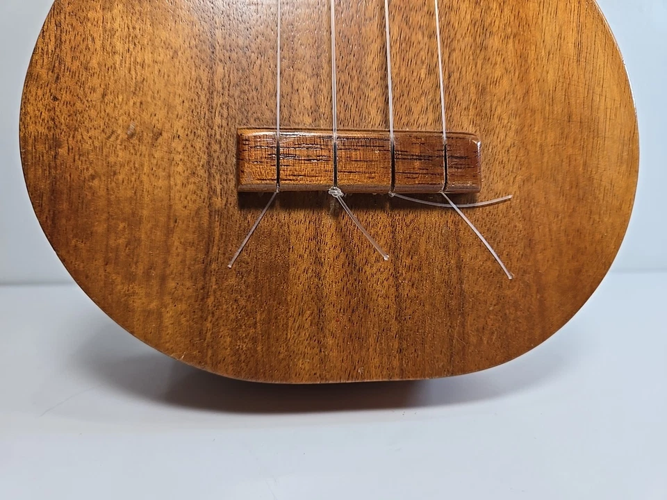 Vintage Gold Label Kamaka Soprano Ukulele Solid Koa 1954 to 1969 - Image 3 of 4