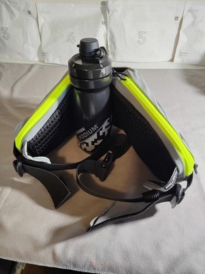 Camelbak Podium Flow4lt Gray Belt Biking, Running 620ml/21oz  New Without Tags. 