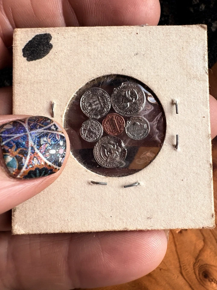 Mini Mint Presidential Collectors Coin Set - Image 3 of 4