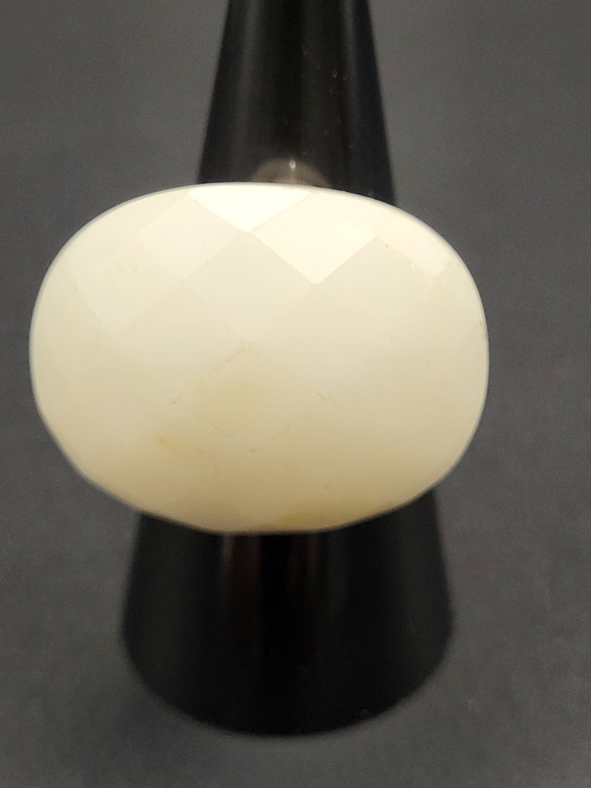 Sterling Silver Ring Size 8 White Agate Statement - image 7