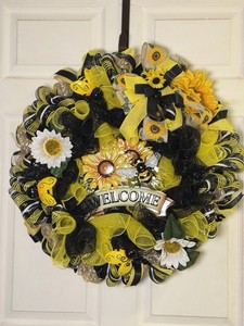 Homemade Bumble Bee Wreath Door Hanger Handmade Made Of Mesh And Wire