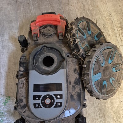 Gardena Sileno city  Mähroboter Gehäuse Tastatur Ober Unter Rad Räder 