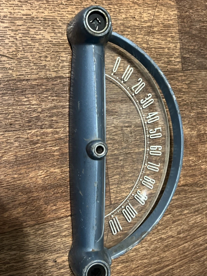 Bisel velocímetro Ford Crestline 1954 Foto 3 de 4