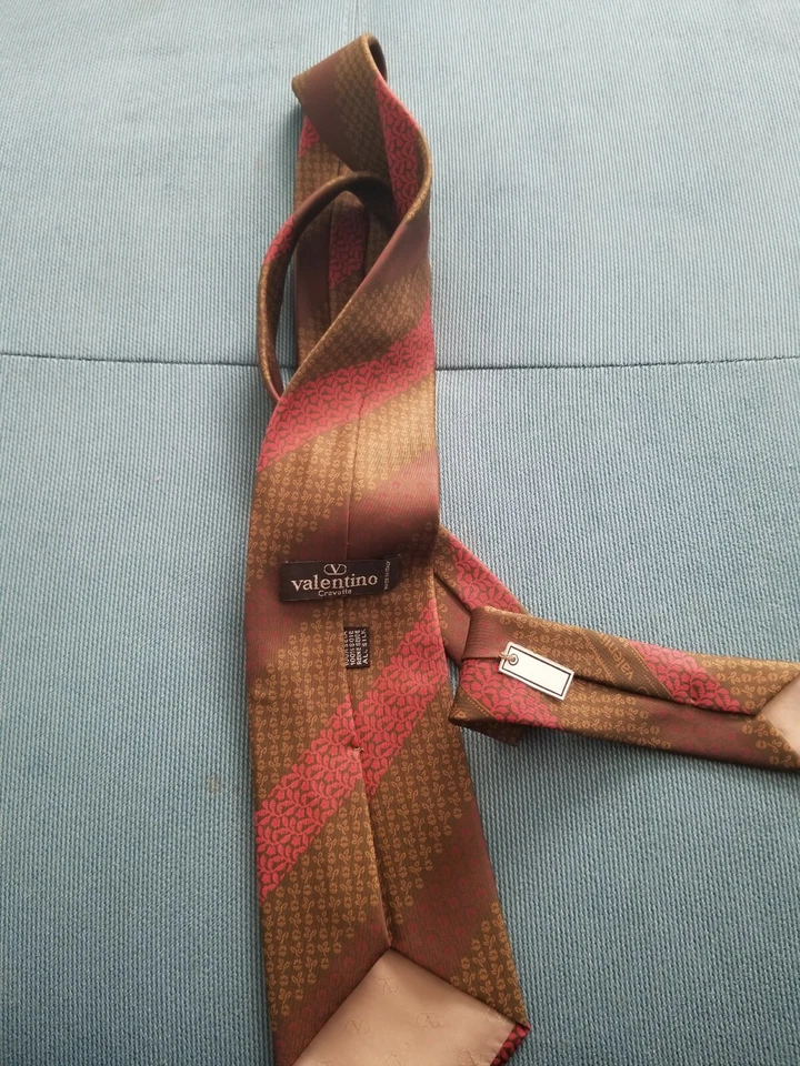 Corbata Valentino Cravatte Hombre Marrón Rayas 100% Seda Hecha en Italia...VINTAGE. Foto 4 de 4