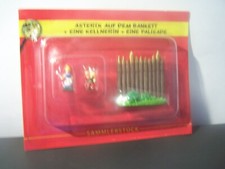 Das gallische Dorf des Asterix Asterix auf dem Bankett + Kellnerin  Palisade NEU