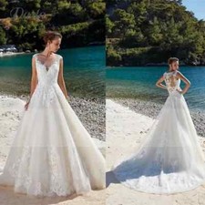 Beach Wedding Dresses Sleeveless V Neck Lace Appliques A-Line Bridal Gowns Train