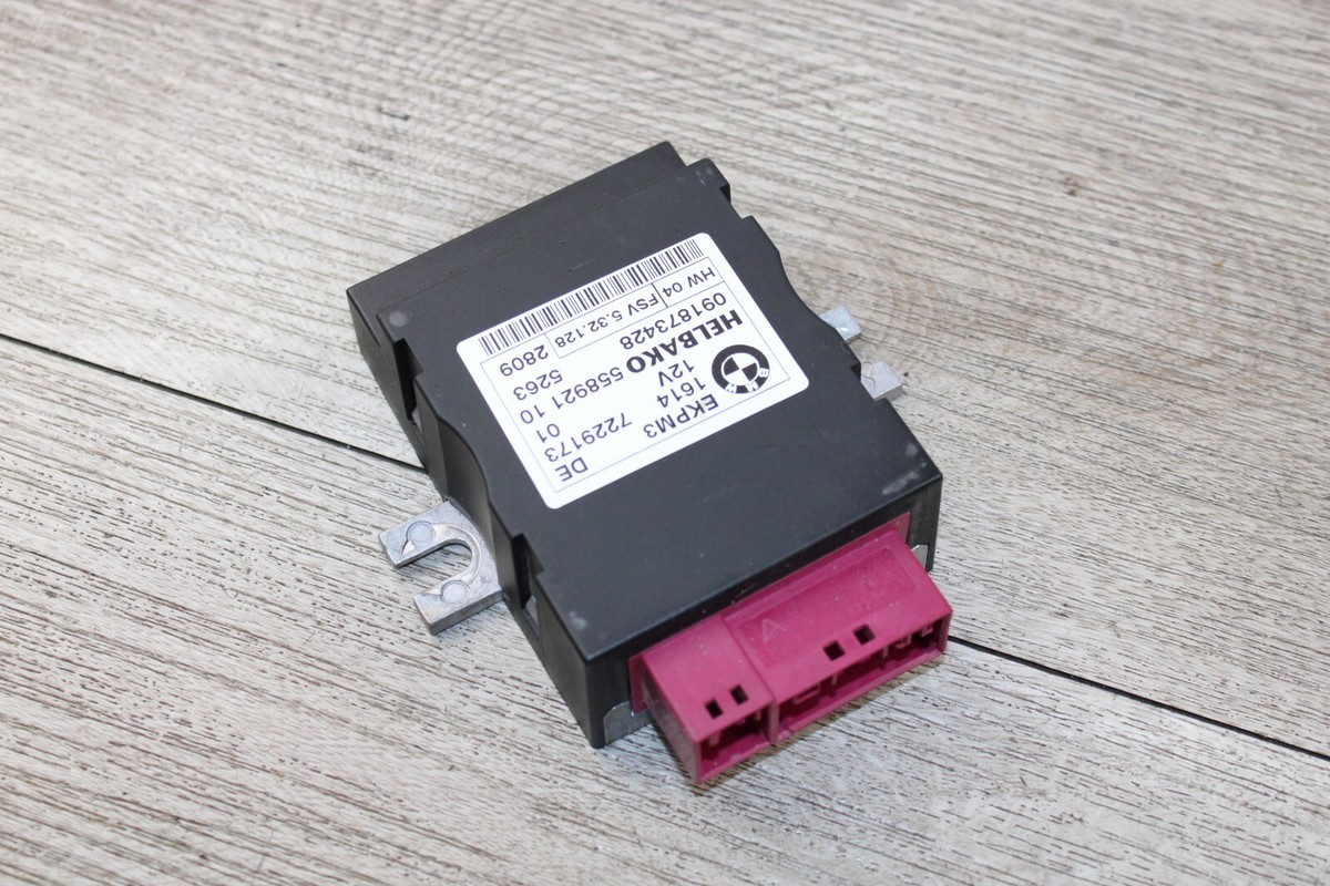 2007-2011 BMW E90 E91 E92 E93 Fuel Pump Control Module