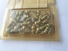 MIXED LOT OF 31 SPAREX GREASE NIPPLES (R5S14.2B2)