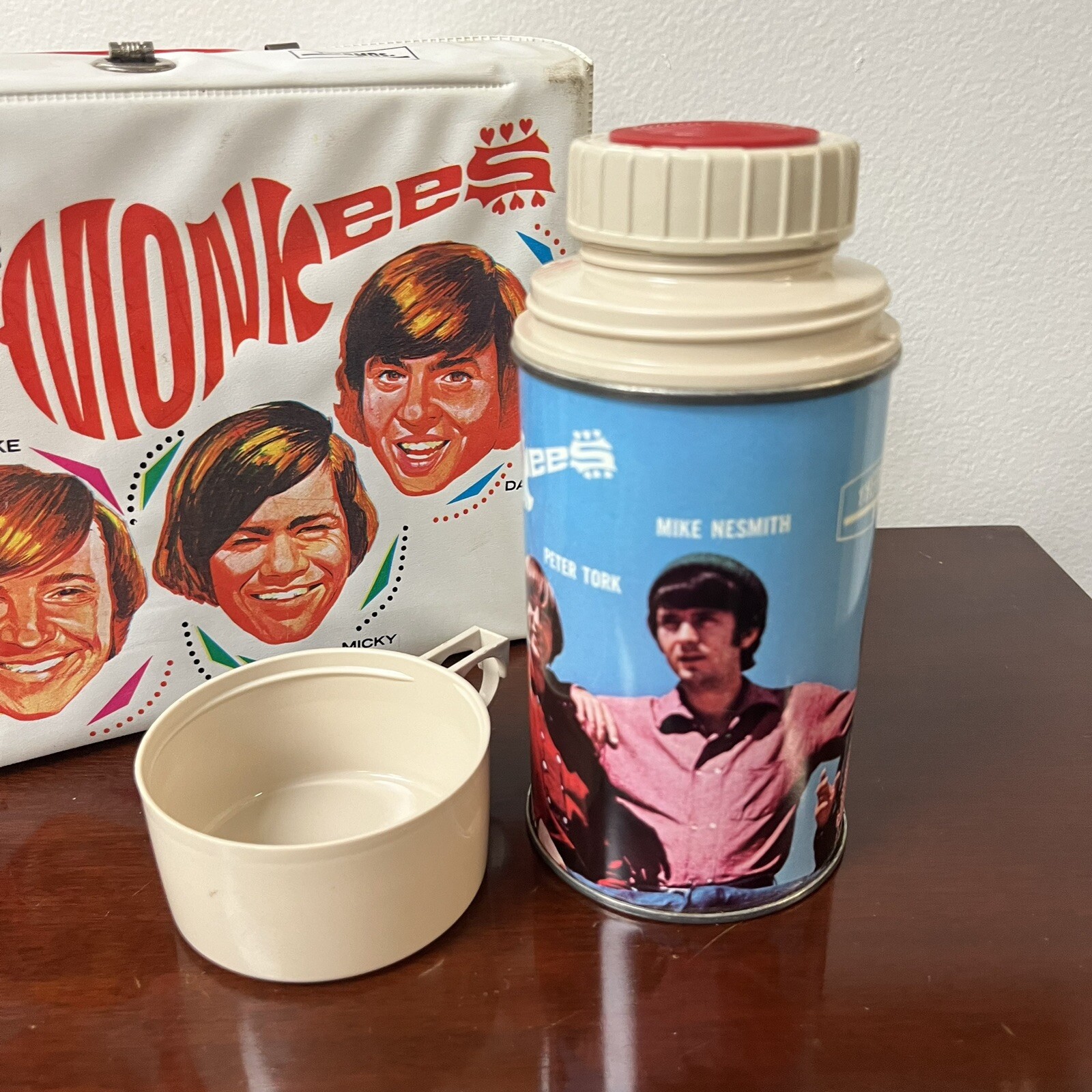Vintage 1967 THE MONKEES White Vinyl Lunchbox & Metal Thermos David
