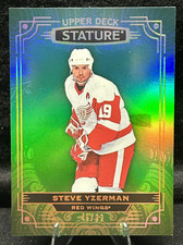 2022-23 Upper Deck Stature - Steve Yzerman #7 Green 45/66