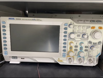 1PCS USED 100% TEST Rigol DS2202