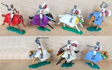 Timpo Mounted Crusaders 1st version - 7 in 7 poses 54mm toy soldiers 1960s