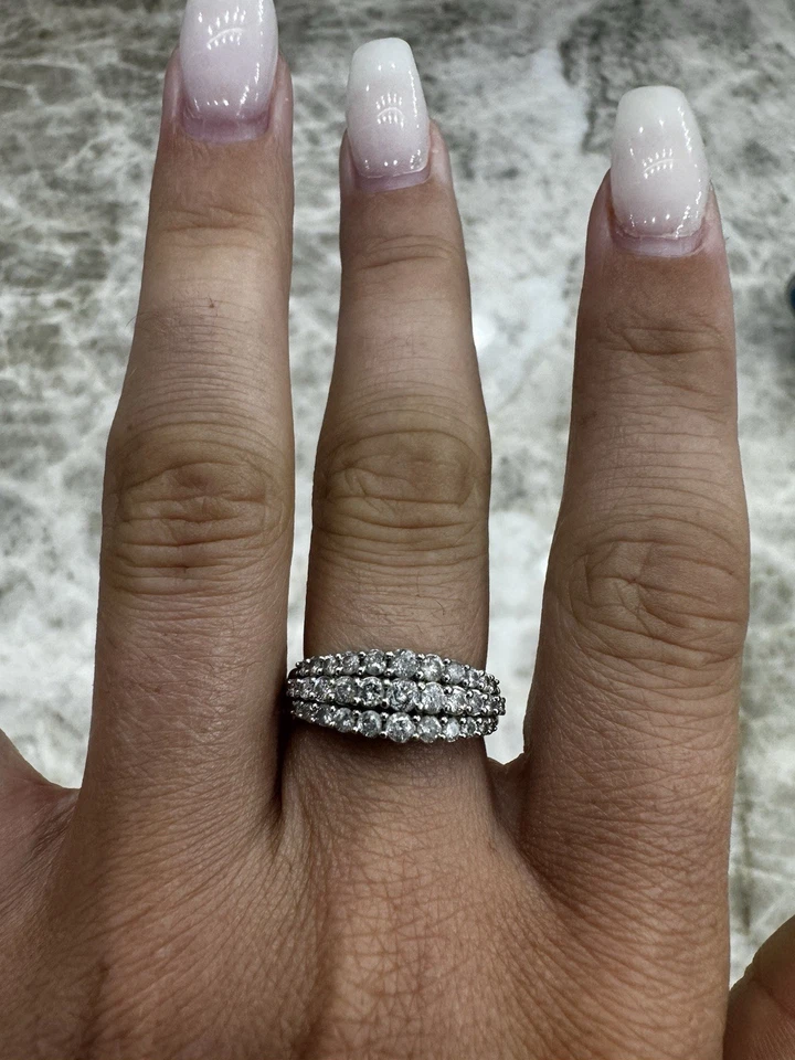 Natural Diamond Band - Image 2 of 2