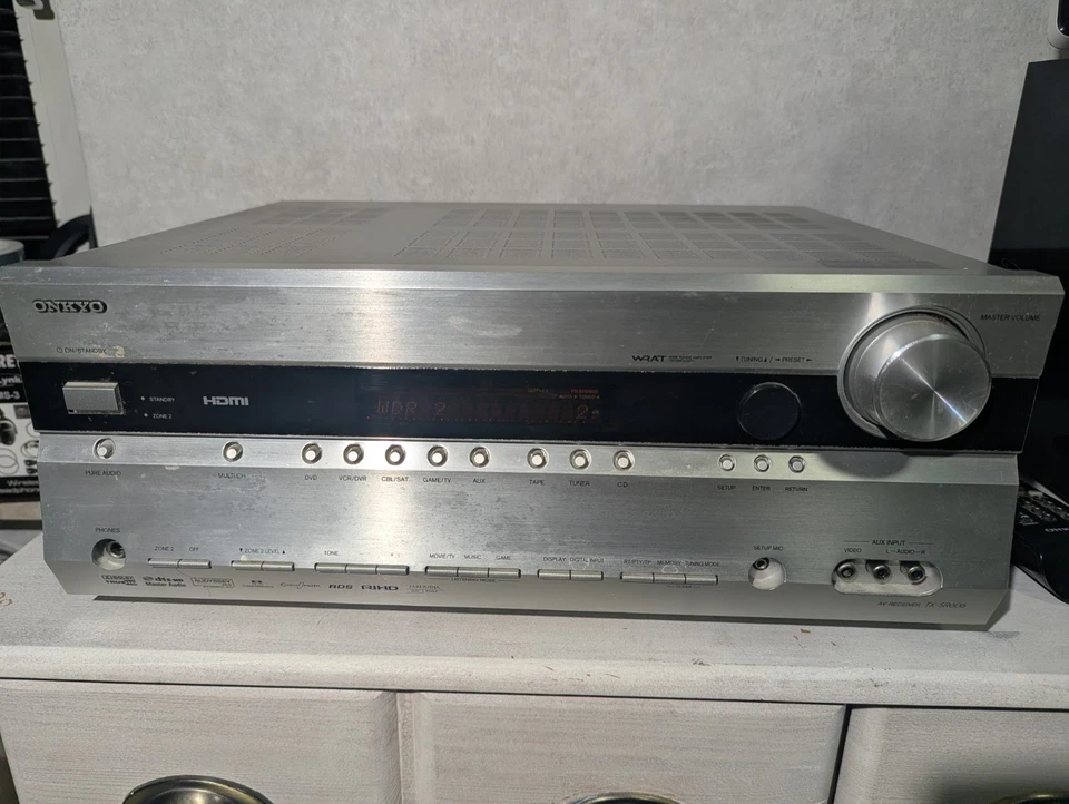 Onkyo TX-SR606 7.1 Dolby Surround AV Receiver, 4x HDMI, 550 Watt ( High End ? ) - Bild 2 von 4