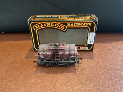 Mainline 37-136 Kesselwagen United Melasse Spur OO verpackt & verwittert.