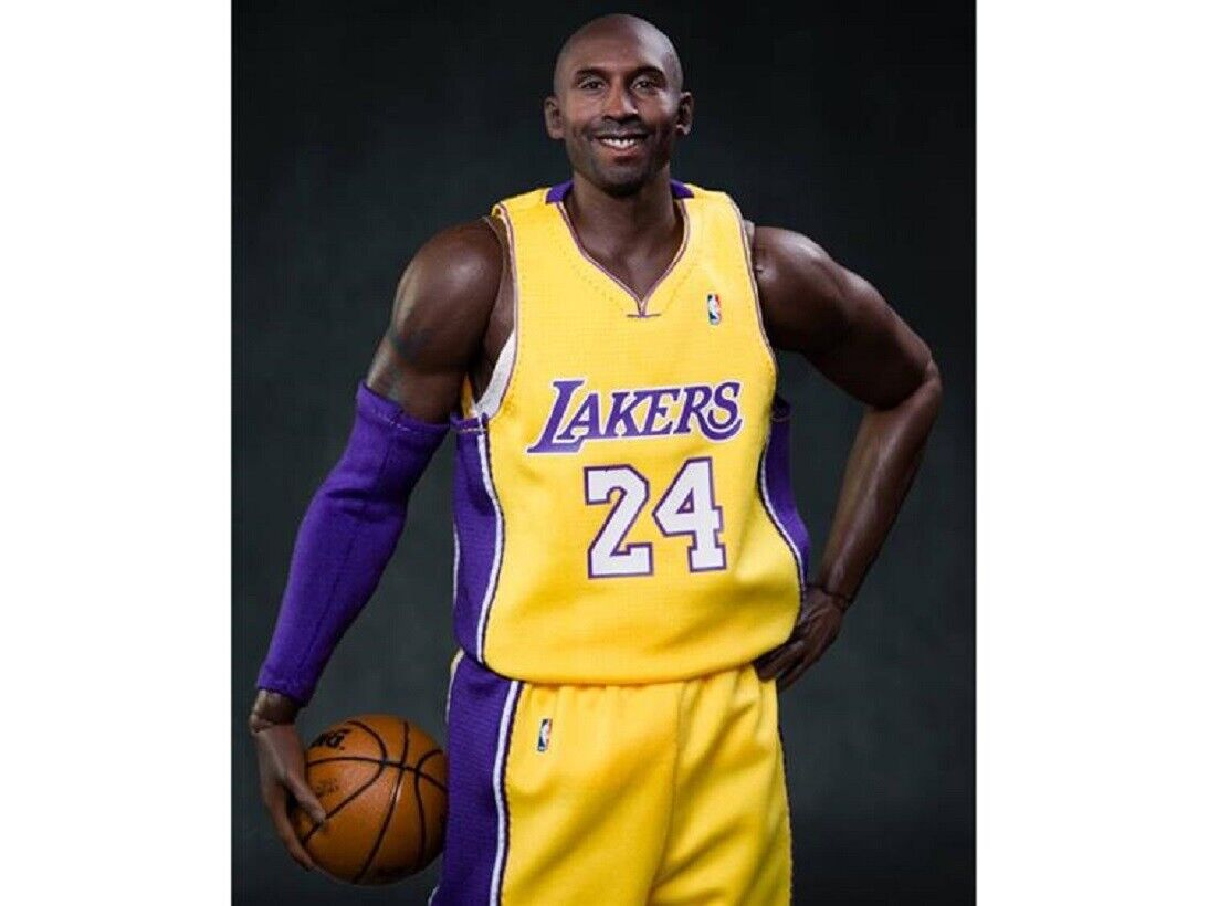 スポーツ Enterbay Kobe Bryant NBA Real Masterpiece Kobe Bryant 1/6 Scale Figures Two Pack