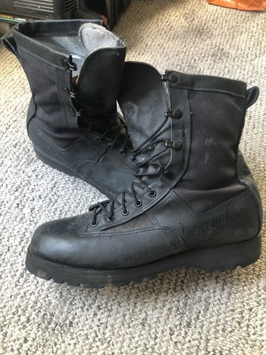 vibram combat boots black
