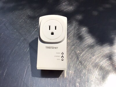 TRENDnet Powerline 500 AV Nano Adapter Kit With Built-In Outlet, Power Outlet