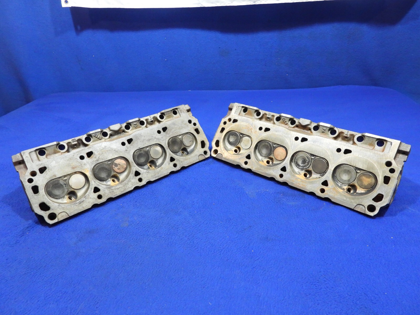1987-1995 Ford Mustang GT 5.0L 302 OEM Cylinder Head Pair Heads OEM Used T94