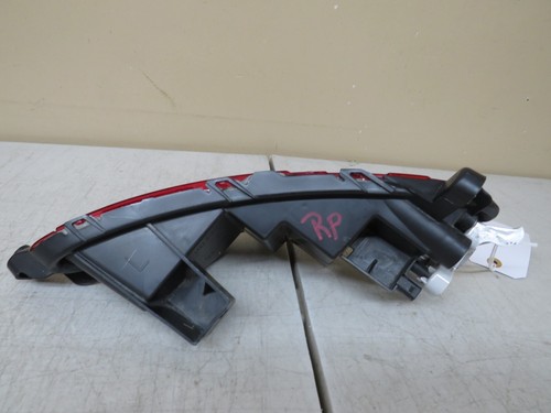 2017-2018-2019-2020-2021 MAZDA CX-5 LEFT REAR BUMPER REFLECTOR ORIGINAL - Picture 6 of 9