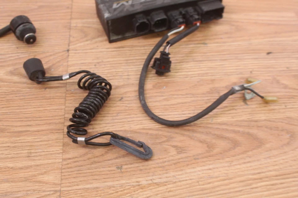 2004 SKI-DOO SUMMIT 800 REV CDI点火盒/ECU电脑带DPM和RER-密钥 — 第 2/4 张图片